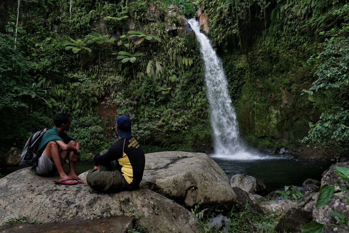 Menelusuri keindahan wisata air terjun Segenter