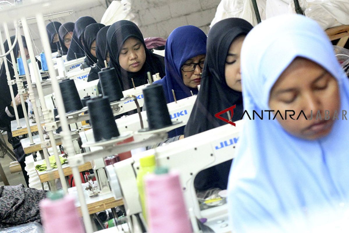 Indonesia manufacturing industry needs 682K workers per year