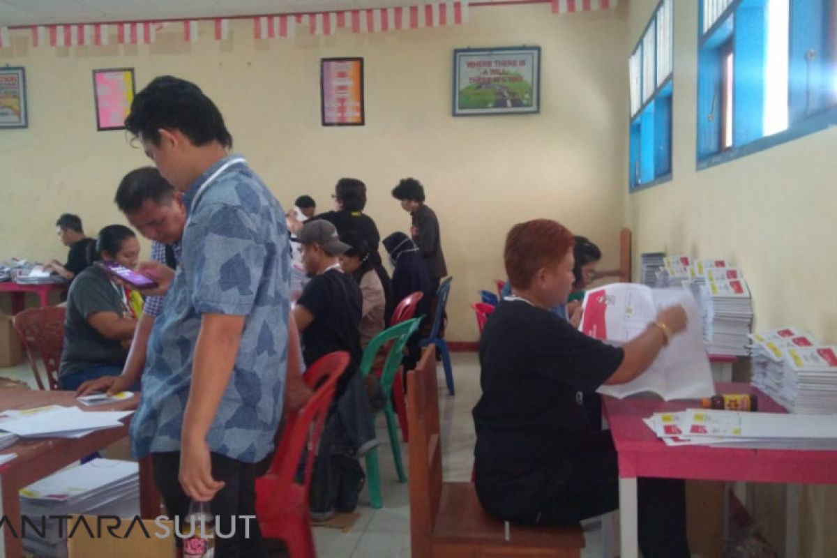 KPU Manado Mulai pelipatan surat suara DPR