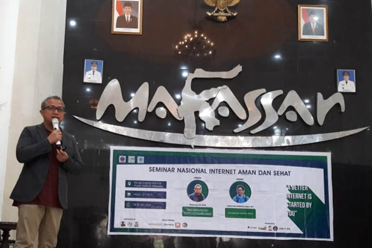 Mahasiswa PNUP ajak masyarakat berinternet aman dan sehat