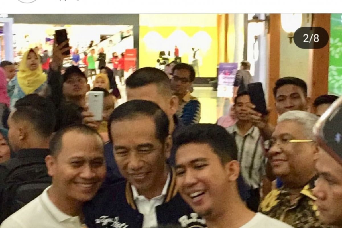 Presiden jokowi kunjungi  Lippo Plaza Kendari