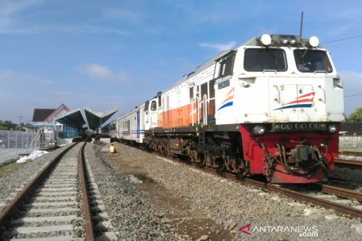 KAI Operasikan Jalur Ganda Palur-Kedung Banteng