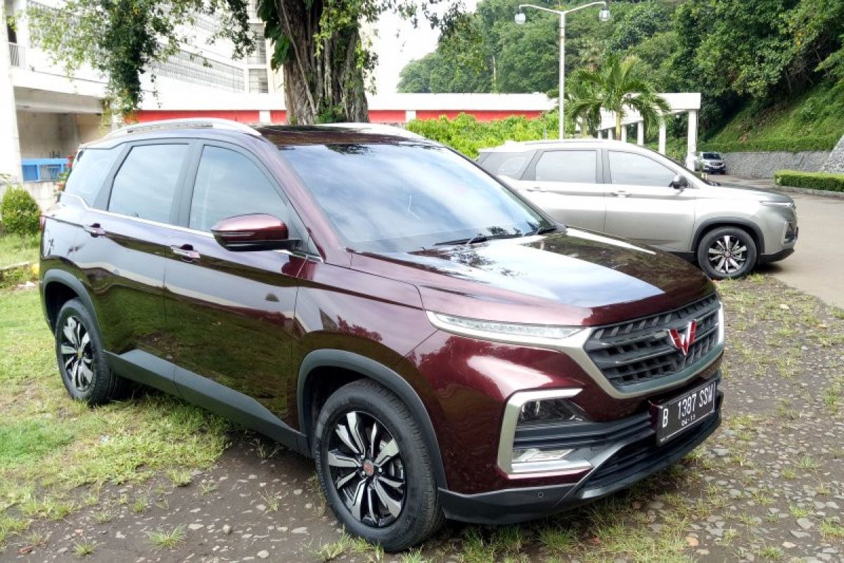 Ini alasan Wuling Almaz terjun di segmen SUV yang dikuasai Honda C-RV