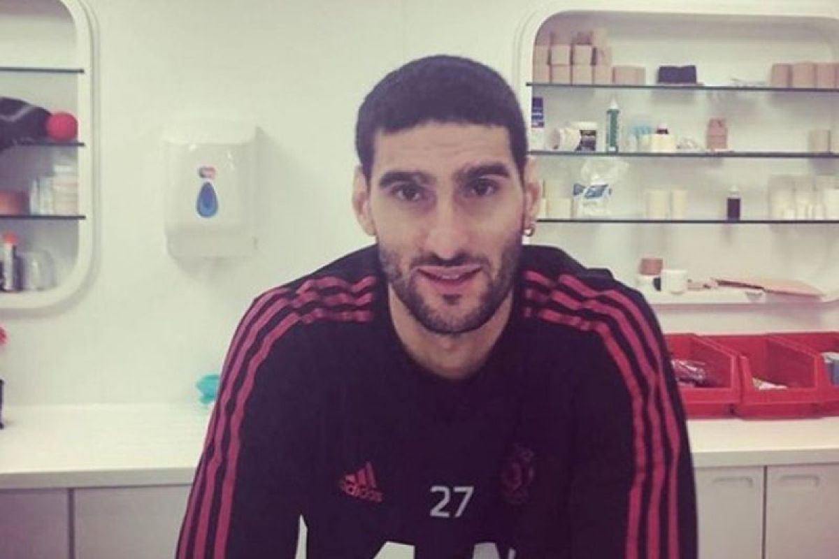 Fellaini gantung sepatu dari Timnas Belgia