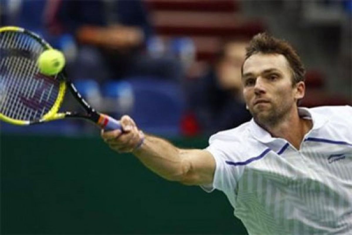 Ivo Karlovic raih kemenangan di usia 40