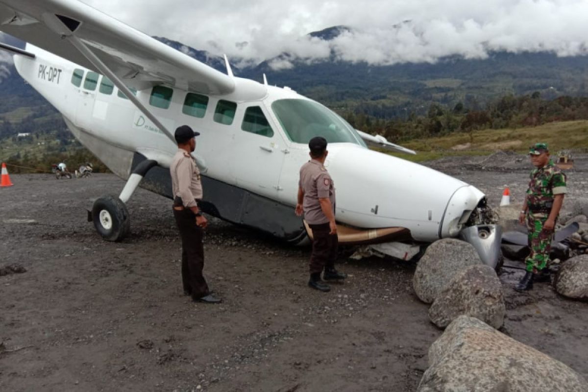 Pesawat Dabi Air ditembak KKB