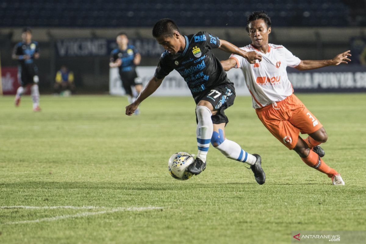 Persib Bandung kontrak Artur Gevorkyan pemain asal Turkmenistan