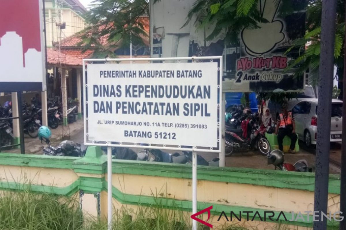 Gugatan dikabulkan MK, 5 penghayat kepercayaan di Batang ubah kolom KTP