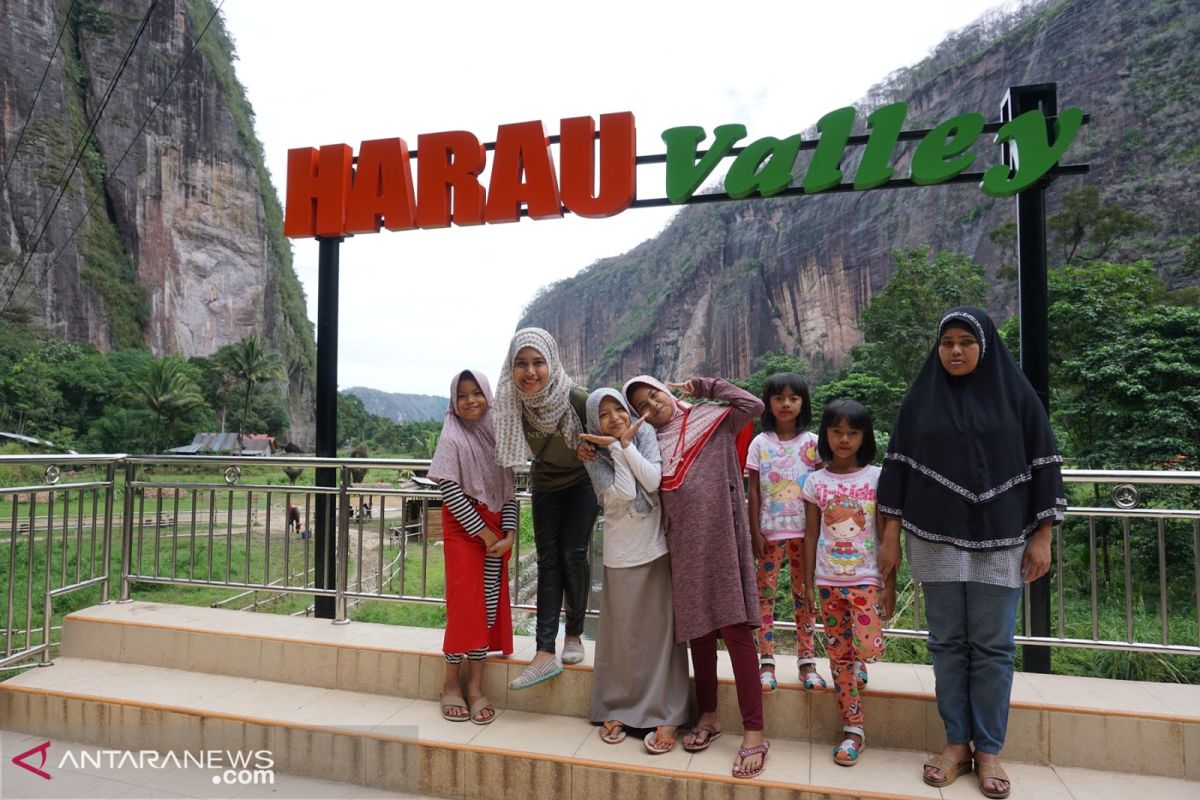 403.650 wisatawan kunjungi Lembah Harau