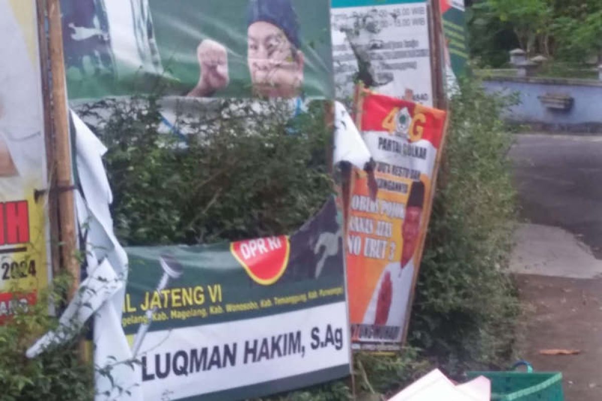 Peraga kampanye caleg PKB di Temanggung diduga dirusak secara masif