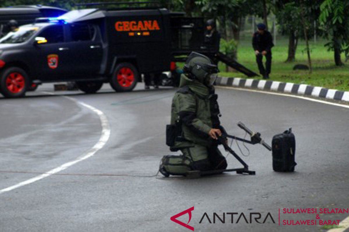 Penanggulangan aksi terorisme di Bandara Internasional Sultan Hasanuddin
