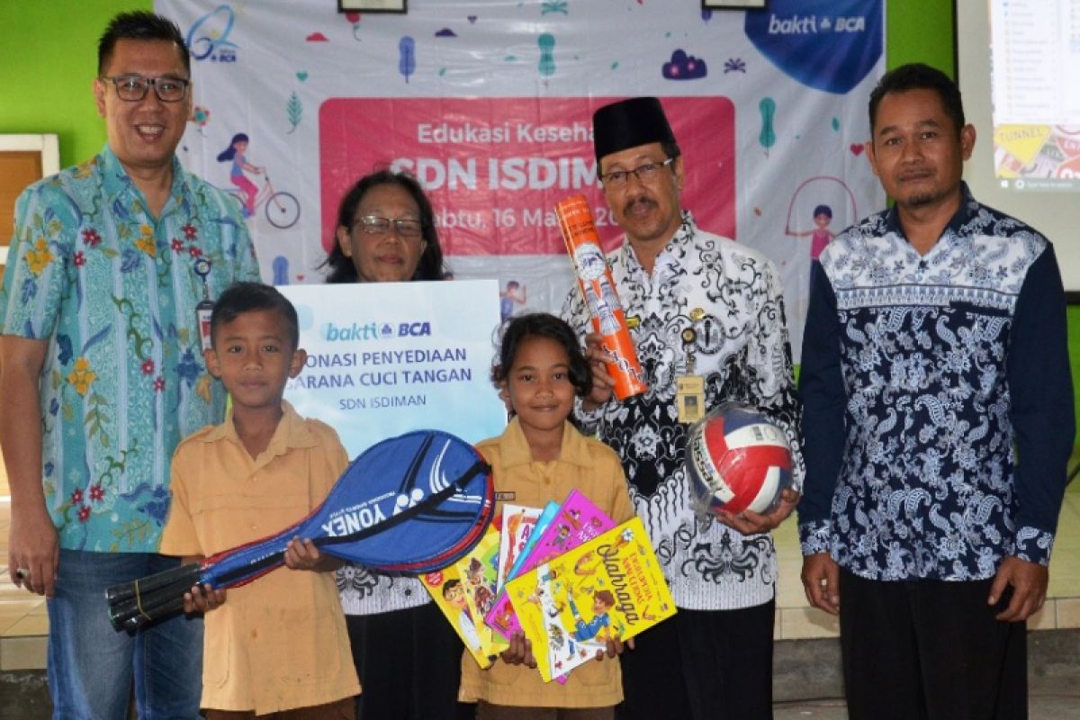 BCA berikan edukasi kesehatan ke siswa dan pendidik