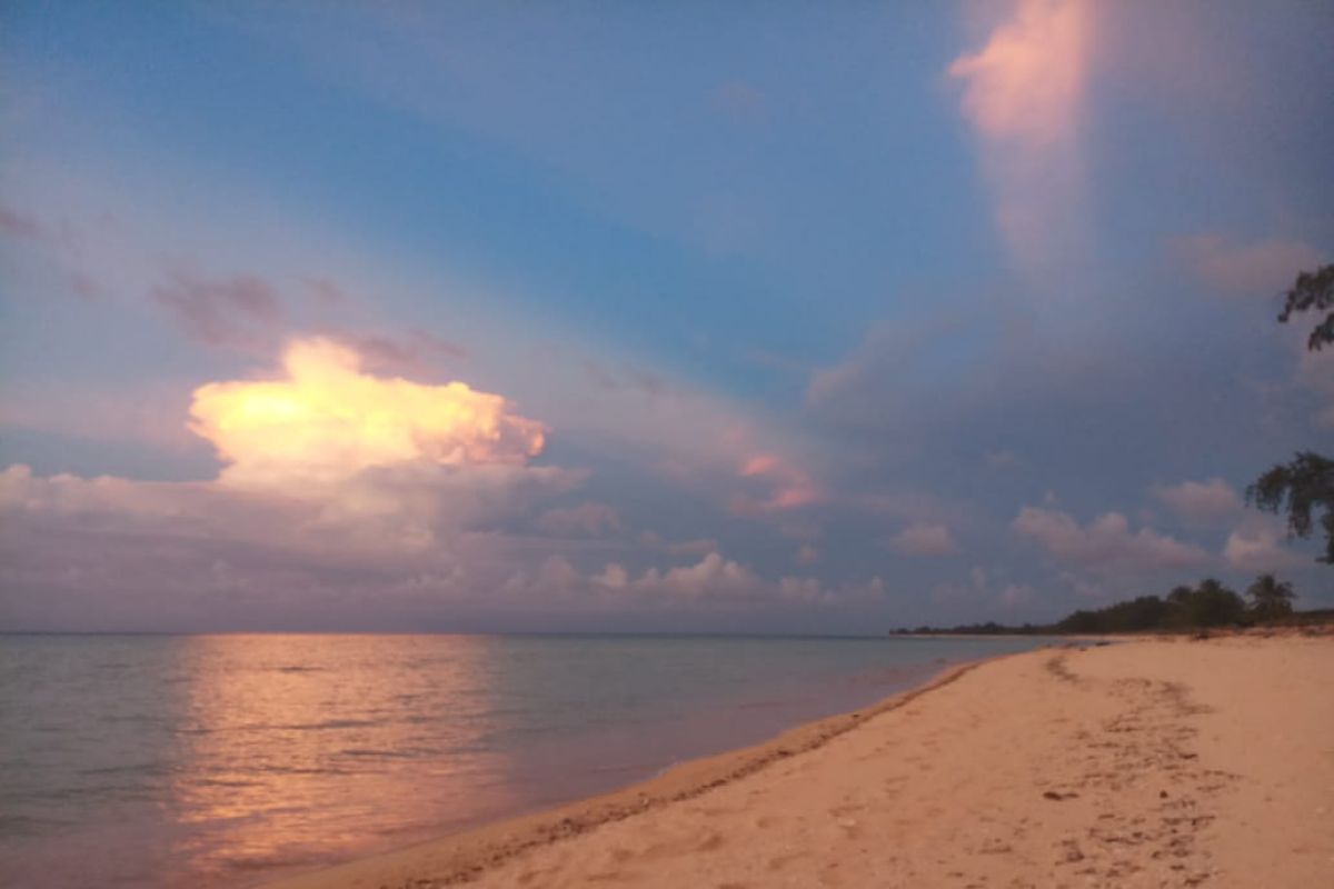 Pemkab Sumba Timur mulai percantik objek wisata Pantai Walakiri