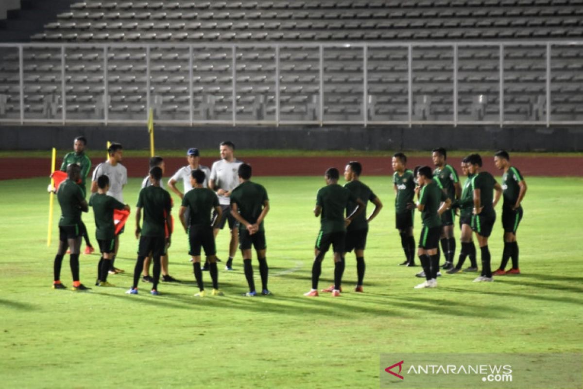 Simon akan buat tradisi timnas menang pada laga tandang