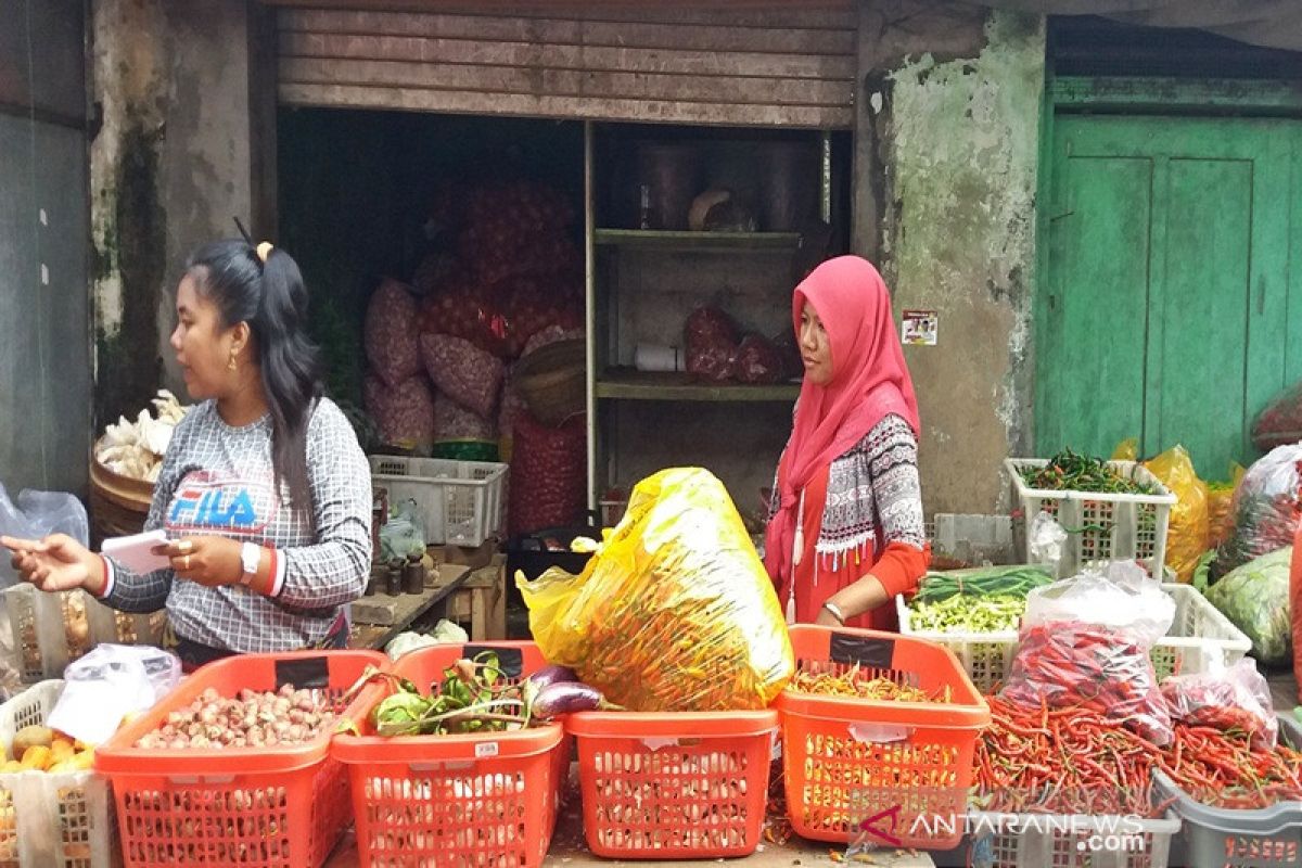 Masa panen, harga sayuran di Solo turun