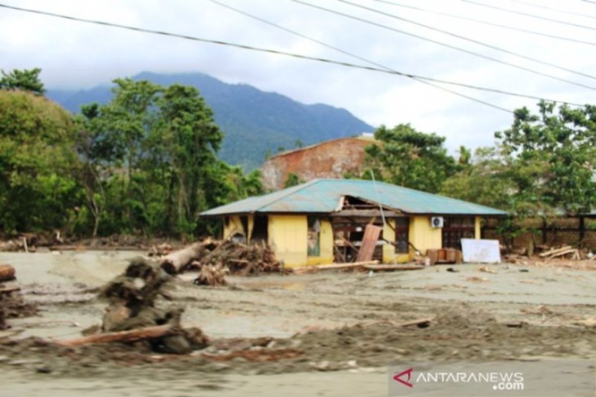 Tim SAR gabungan kembali temukan 2 jenazah korban banjir di Sentani