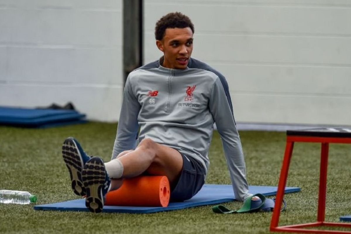 Joe Gomez latihan lagi, Alexander-Arnold diragukan main saat jamu Hotspur