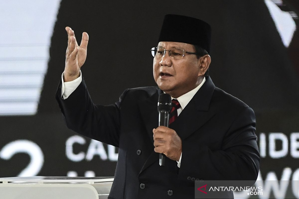 Puluhan ribu pendukung Prabowo-Sandiaga jalan santai