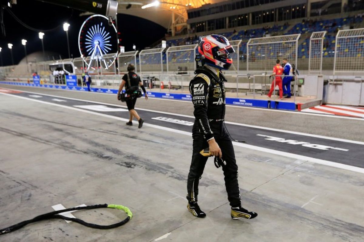 Grosjean dihukum mundur tiga posisi start