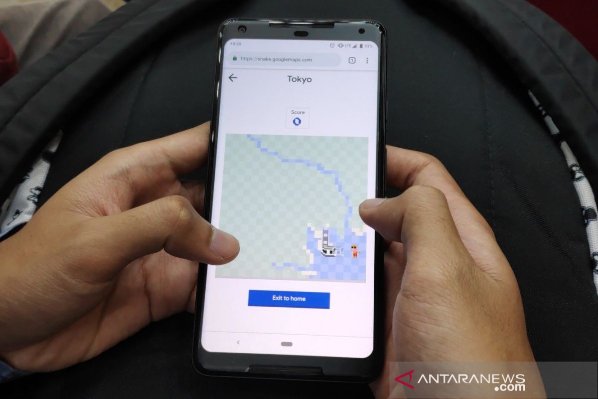 Google adopsi game snake navigasi Maps selama April Mop