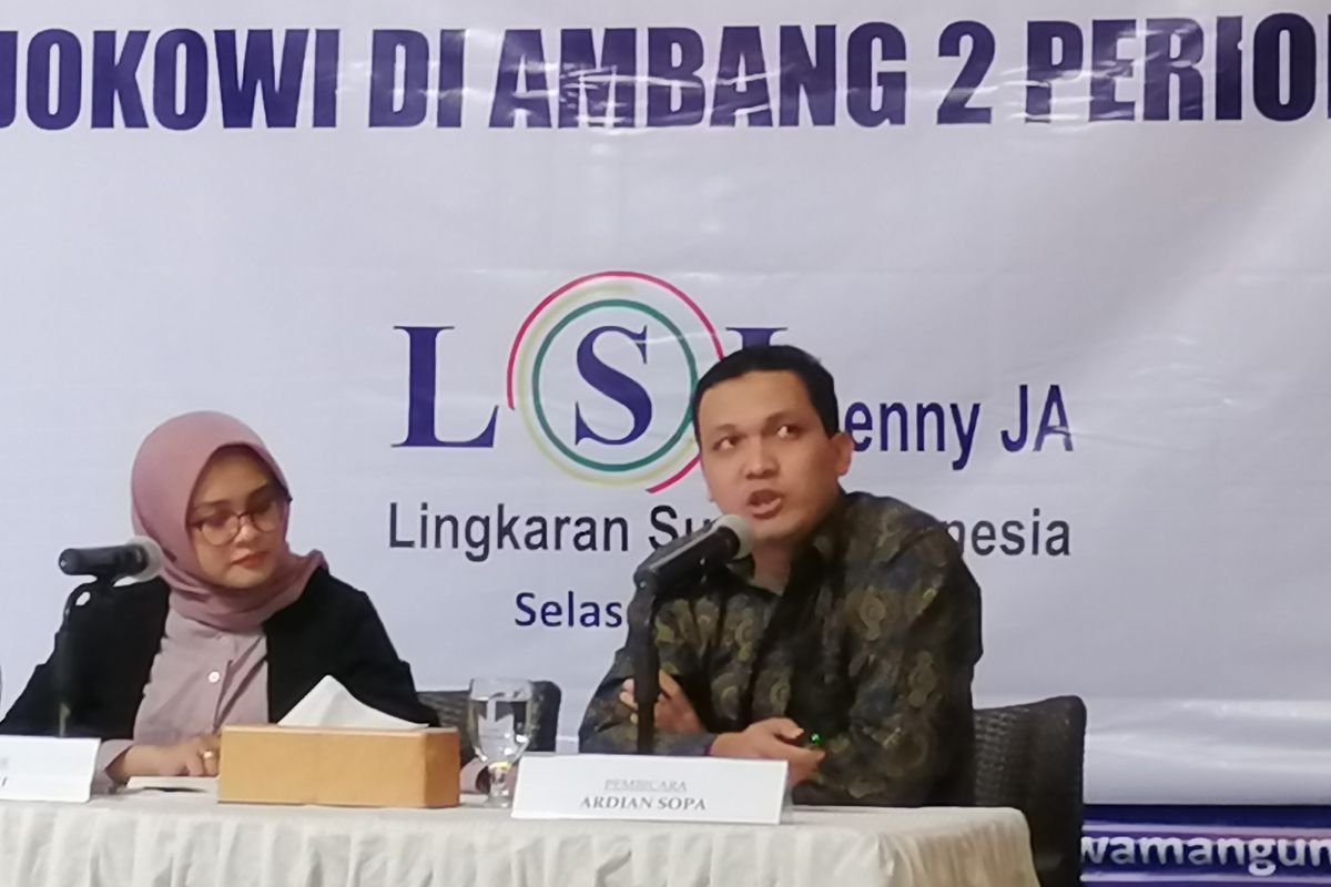 Lima alasan Jokowi unggul atas Prabowo versi LSI