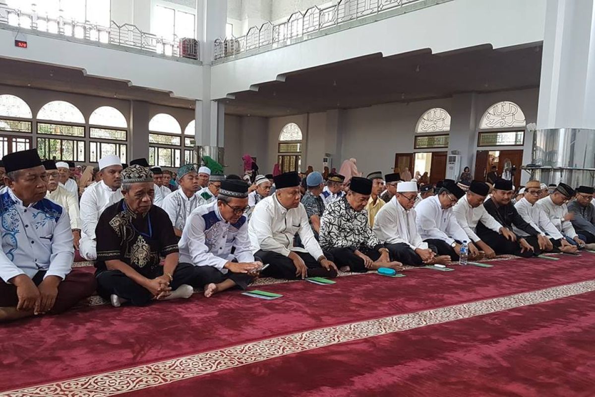 Muslim Manado rayakan Isra Mi'raj di Masjid Ahmad Yani