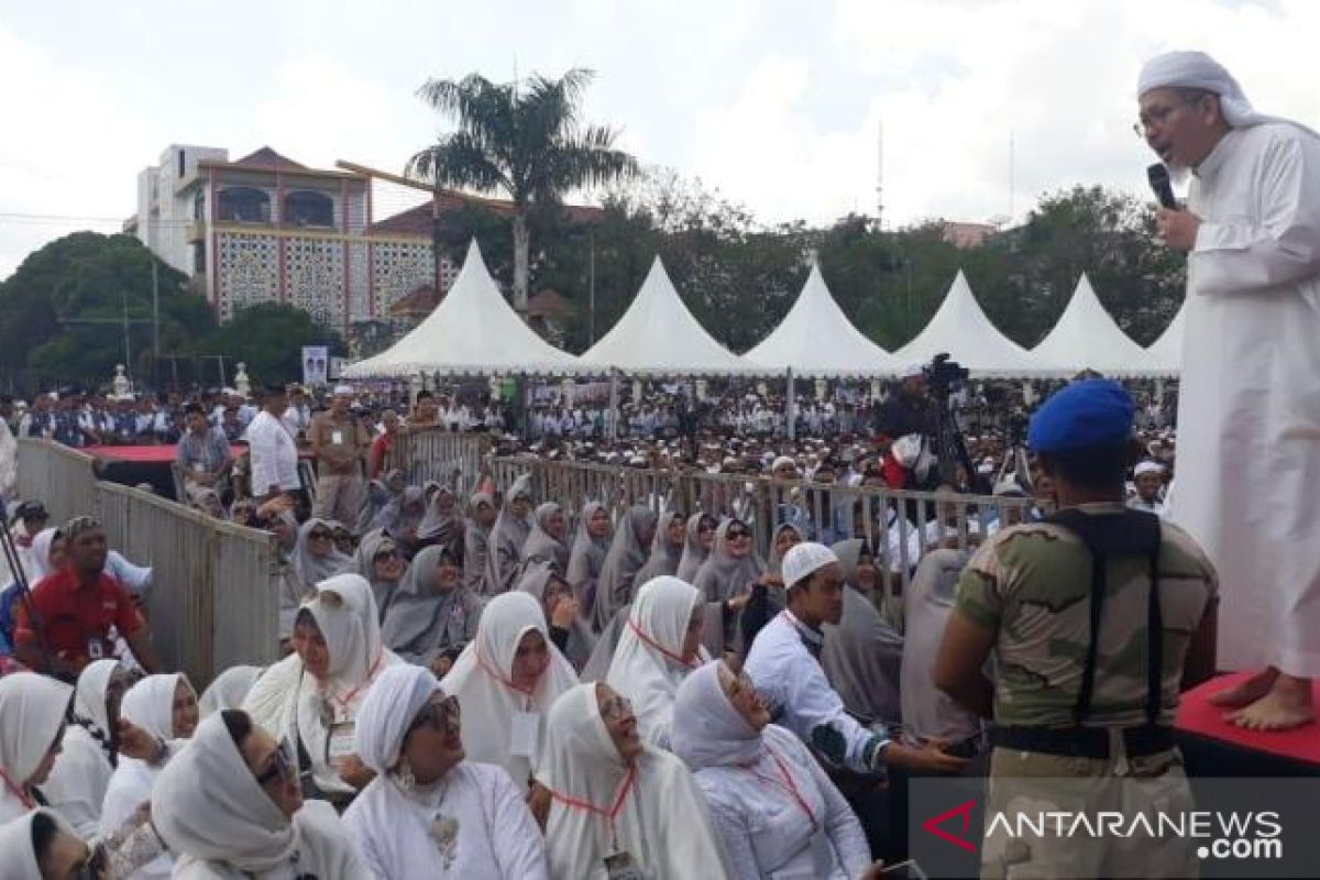 Ustadz Tengku Zulkarnain meninggal di Pekanbaru karena COVID-19