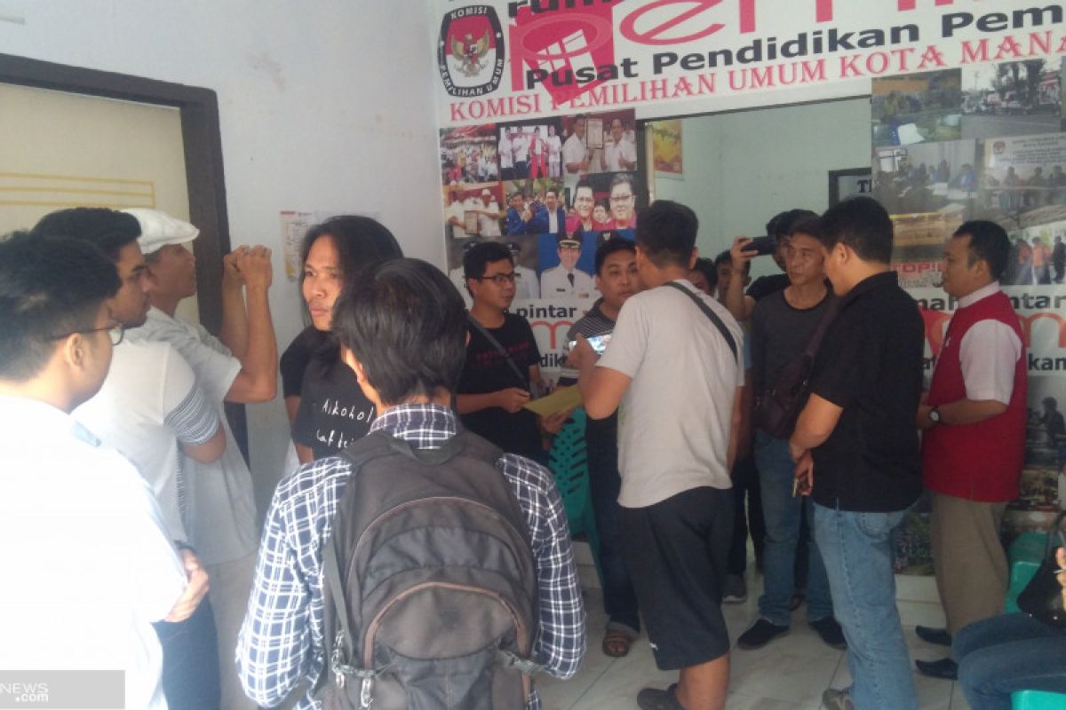 KPU Manado tegaskan pindah memilih harus penuhi empat syarat