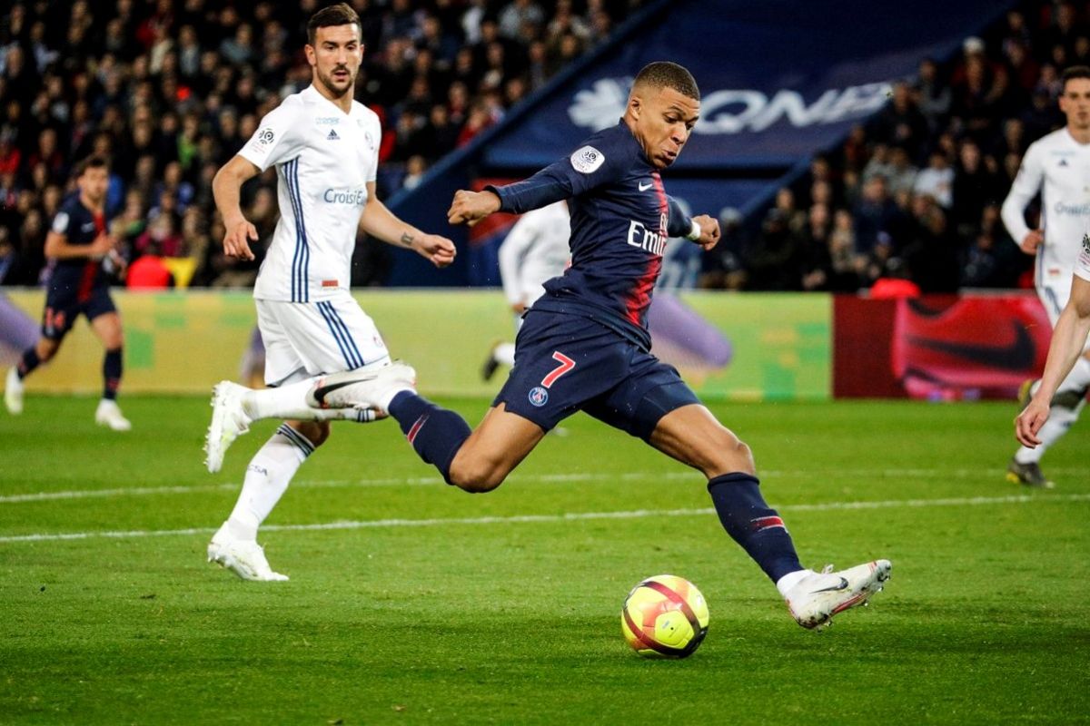 Diimbangi Strasbourg, PSG batal pastikan gelar juara Liga Prancis