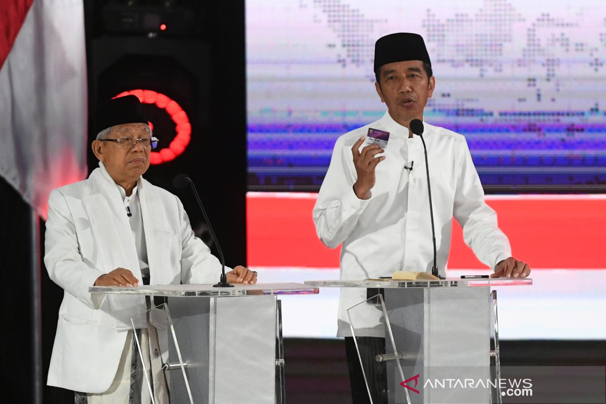 Debat capres terakhir, Jokowi-Ma'ruf unggulkan 3 kartu dukung kesejahteraan