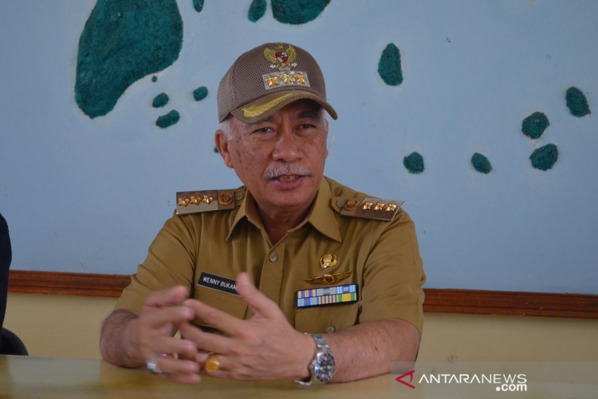 KPK tahan Bupati Banggai Laut