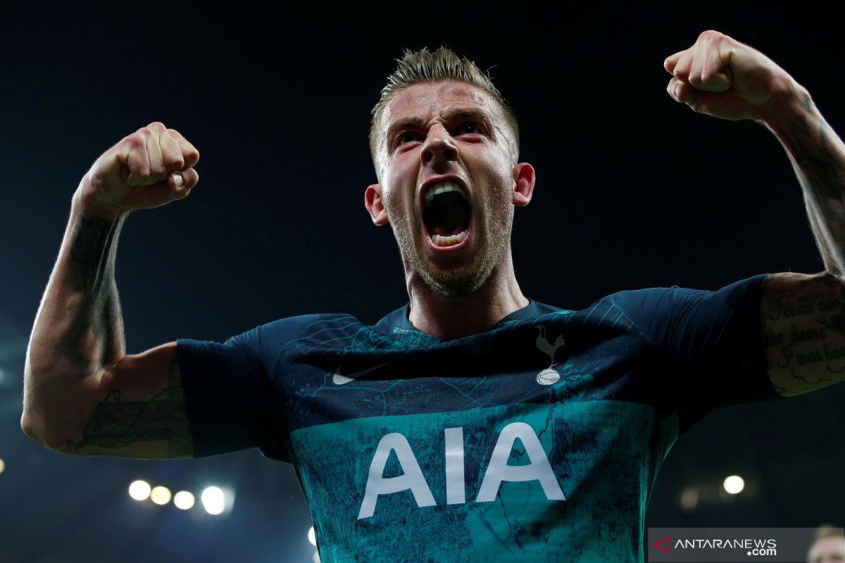 Tottenham diterpa krisis, Toby Alderweireld besarkan hati