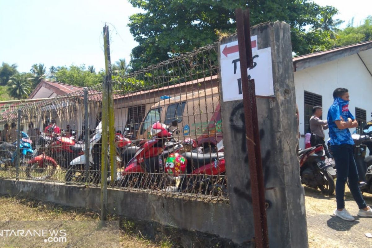 KPU minta masyarakat tunggu hasil penghitungan penyelenggara pemilu