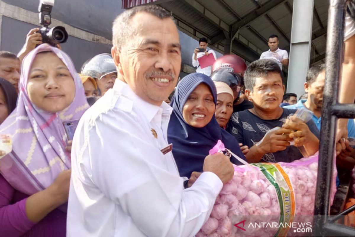 Kemendag operasi pasar bawang putih di Pekanbaru, harga grosir Rp22.500/kilogram