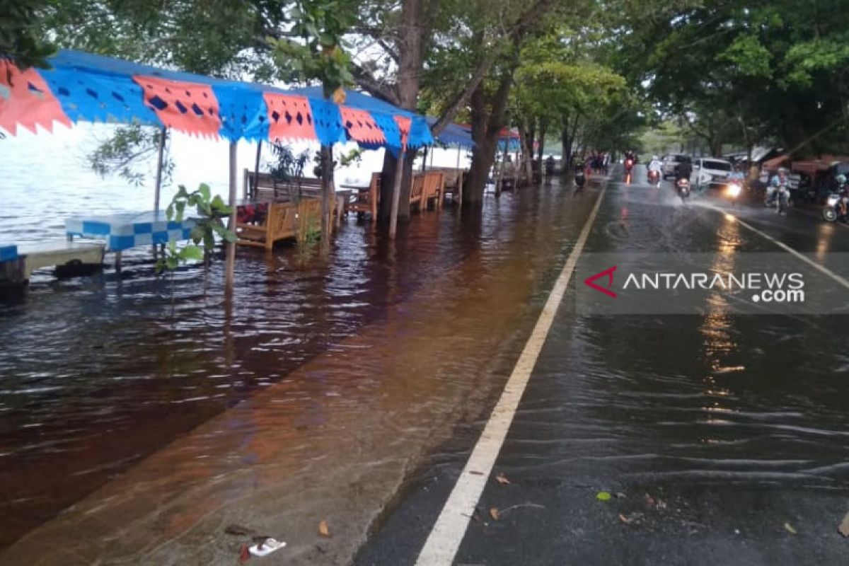 Danau Dendam Tak Sudah membanjiri Bengkulu