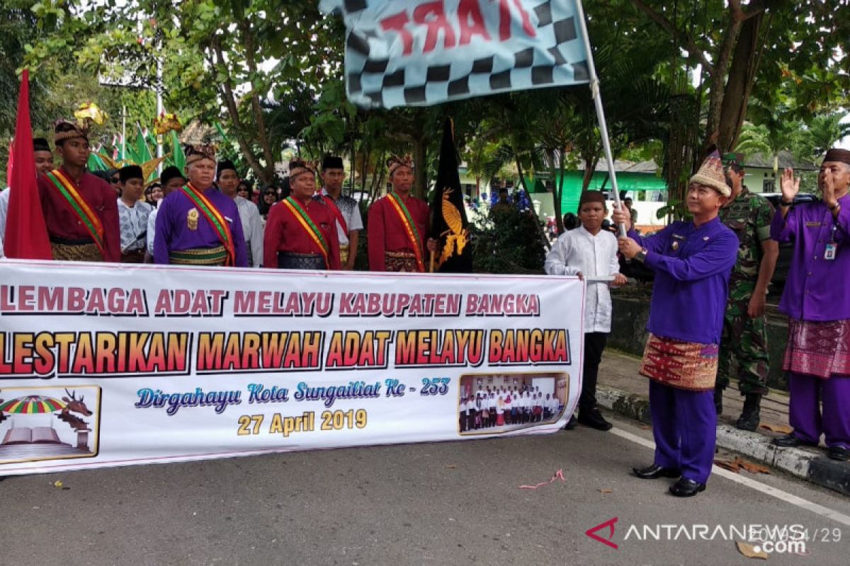 Mengikuti karnaval budaya di Bangka (video)