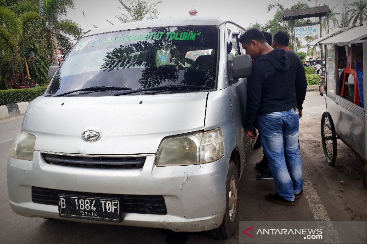 Ditinggal shalat, uang Rp30 juta di mobil ustaz raib digondol maling