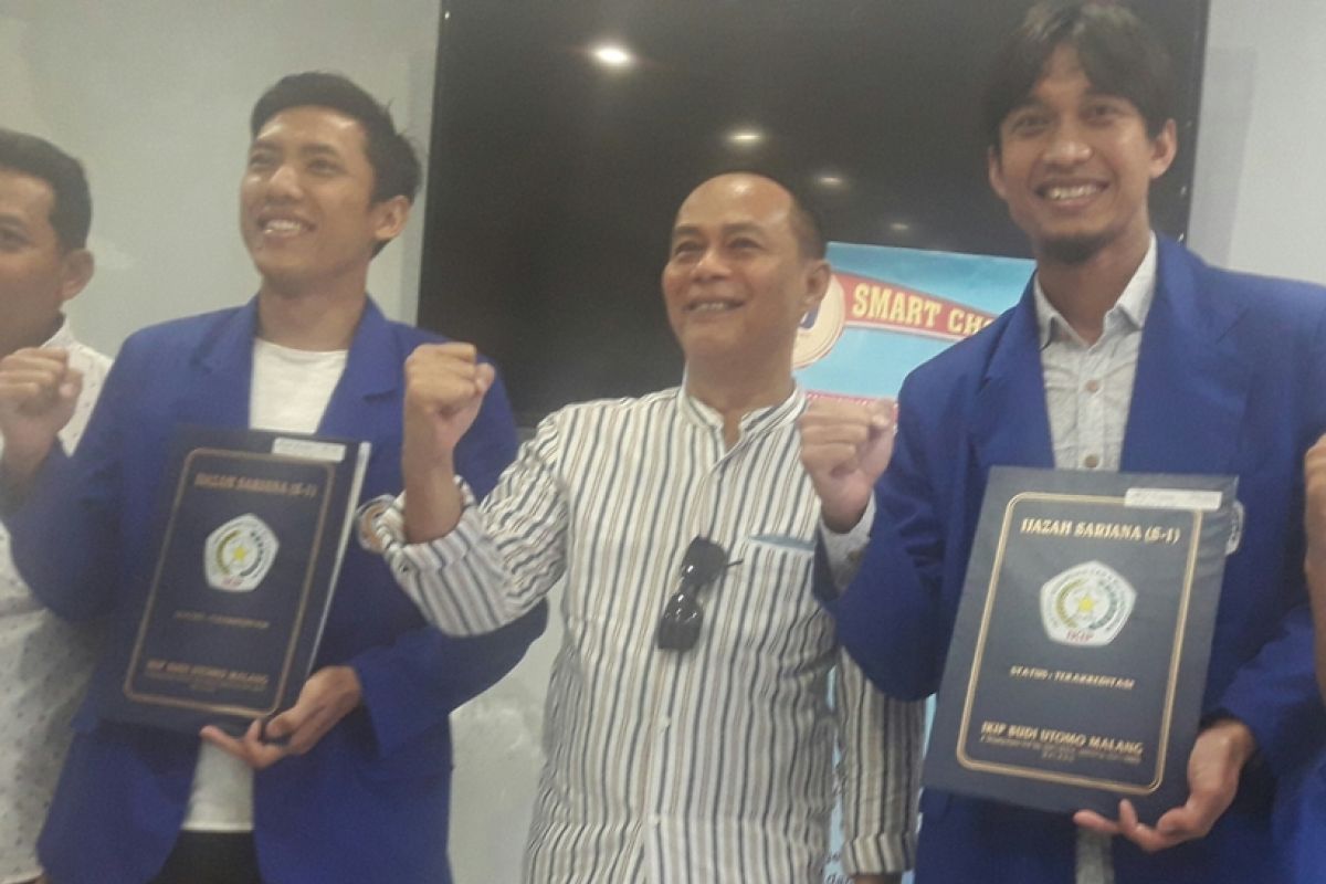 Pemain  Arema FC jadi mahasiswa baru IKIP Budi Utomo Malang