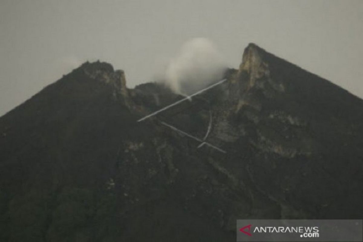 Gunung Merapi kembali luncurkan guguran lava 650 meter