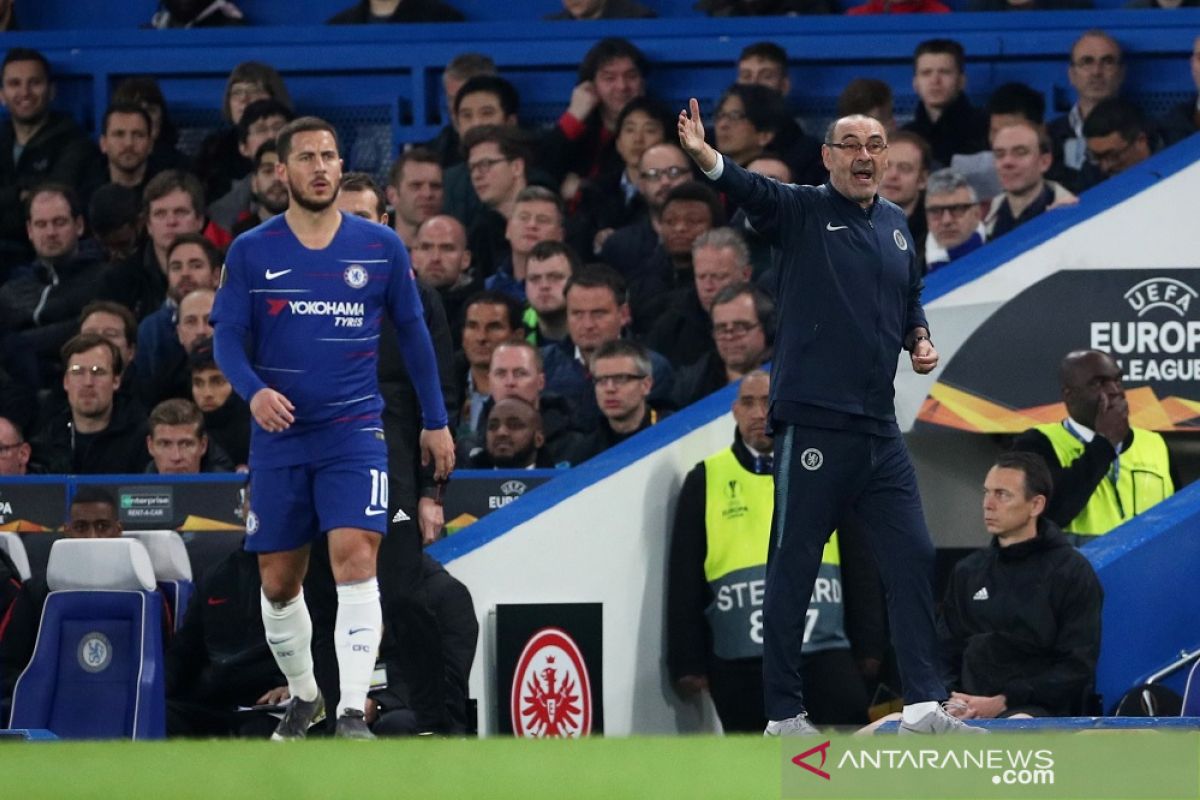 Teka-teki pelatih Maurizio Sarri