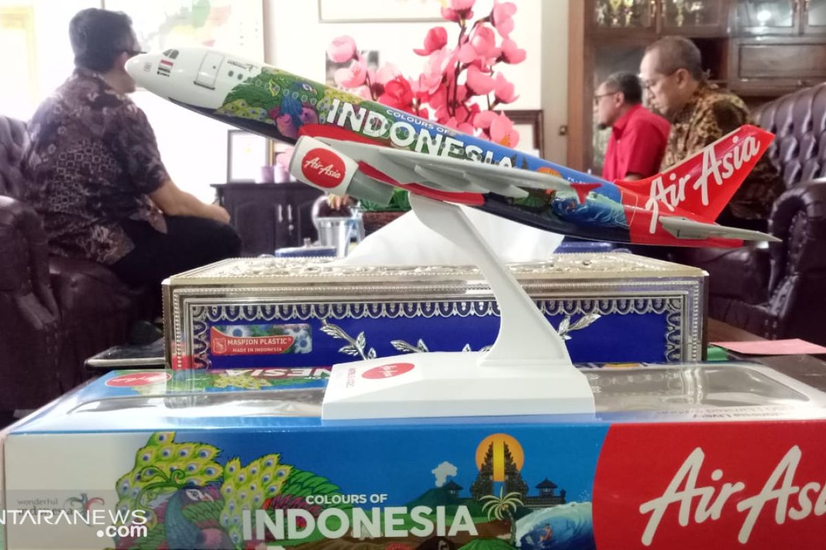 Air Asia mempercepat Komodo jadi bandara Internasional