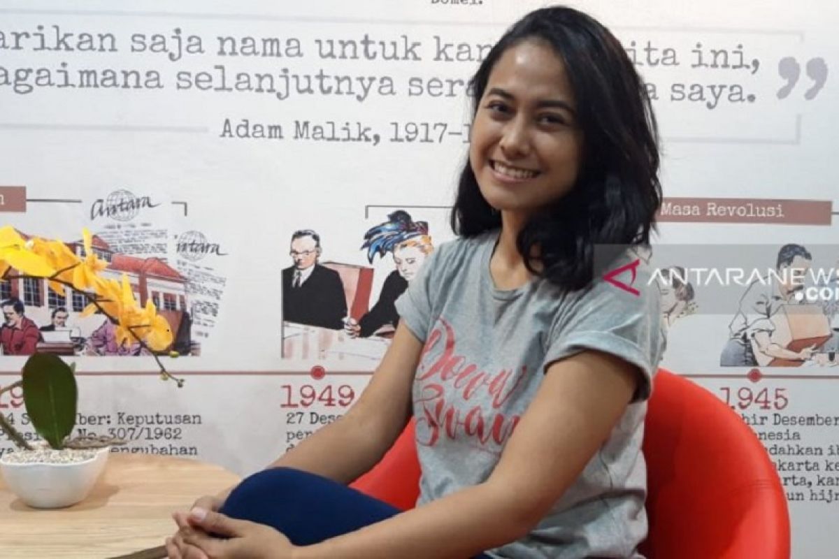 Putri Ayudya kepincut tema film "Down Swan"