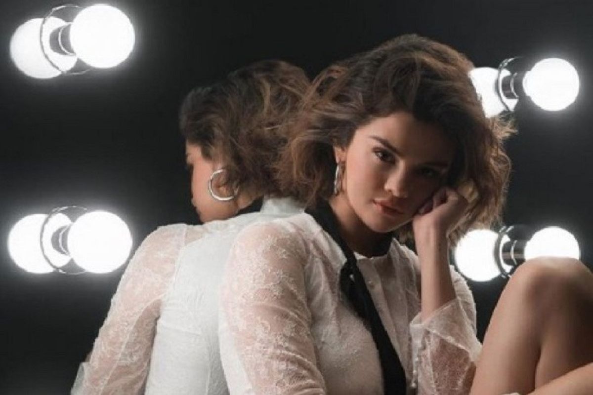 Selena Gomez keluhkan bahaya media sosial