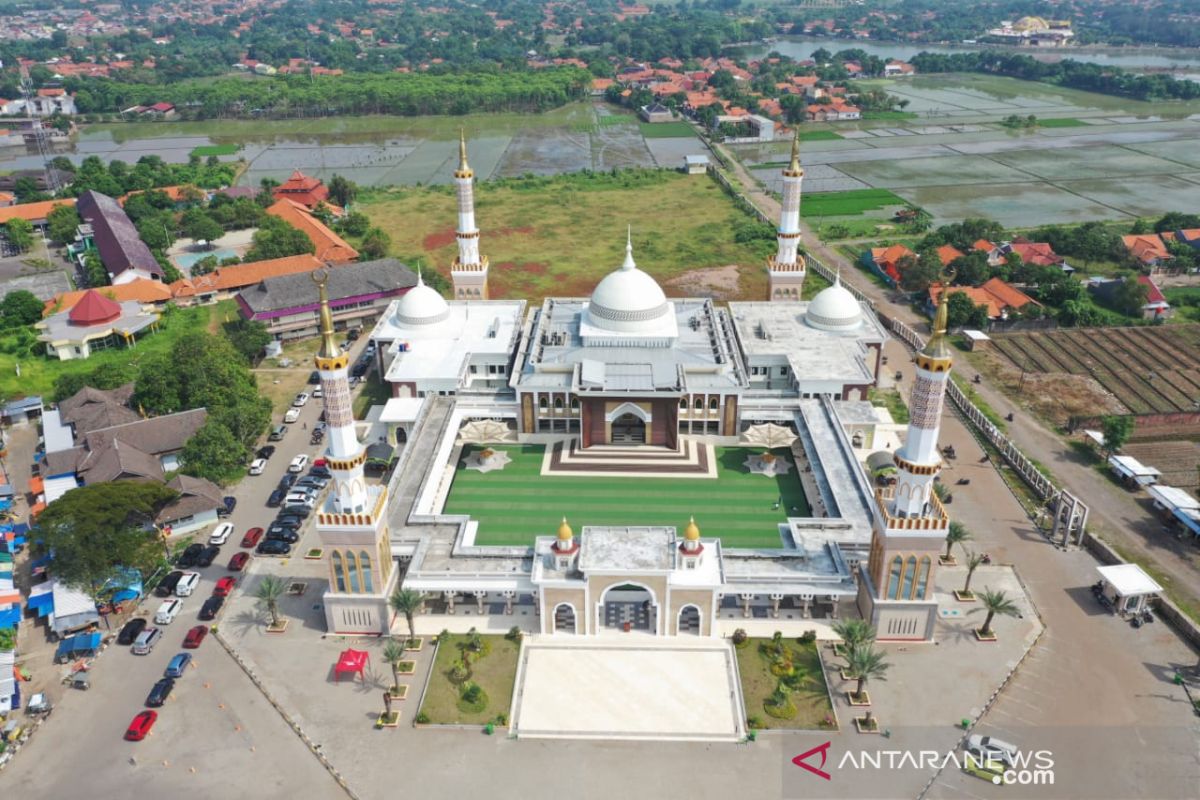 Suasana bulan puasa "Masjid Nabawi" di Indramayu