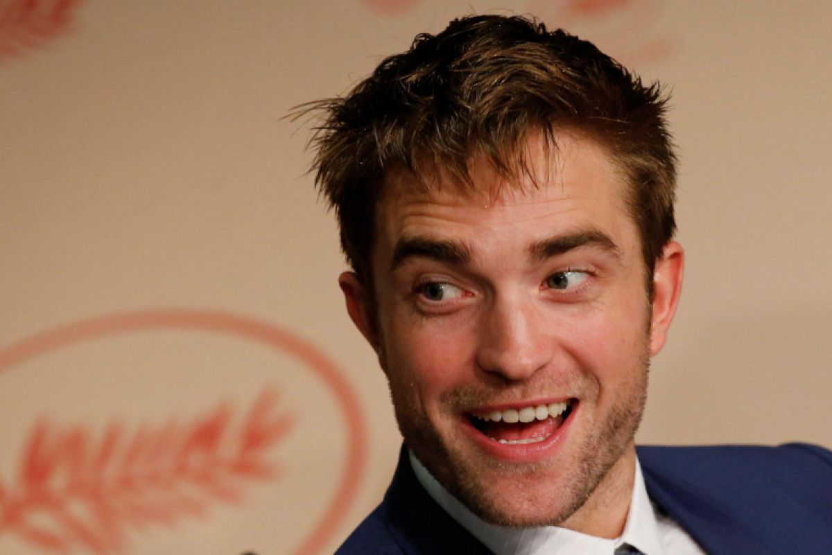 Robert Pattinson disebut sebagai calon terkuat pemeran Batman