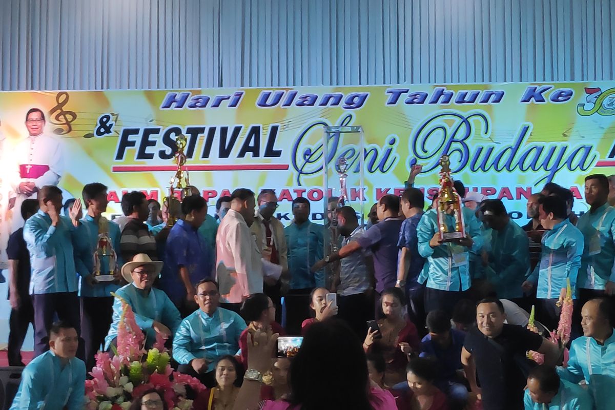 KBK Maria Ratu Damai Juara Umum Festival KBK 2019