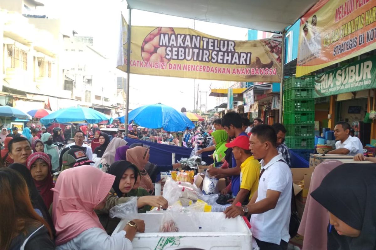 Penetrasi pasar Pemkot Metro diserbu masyarakat