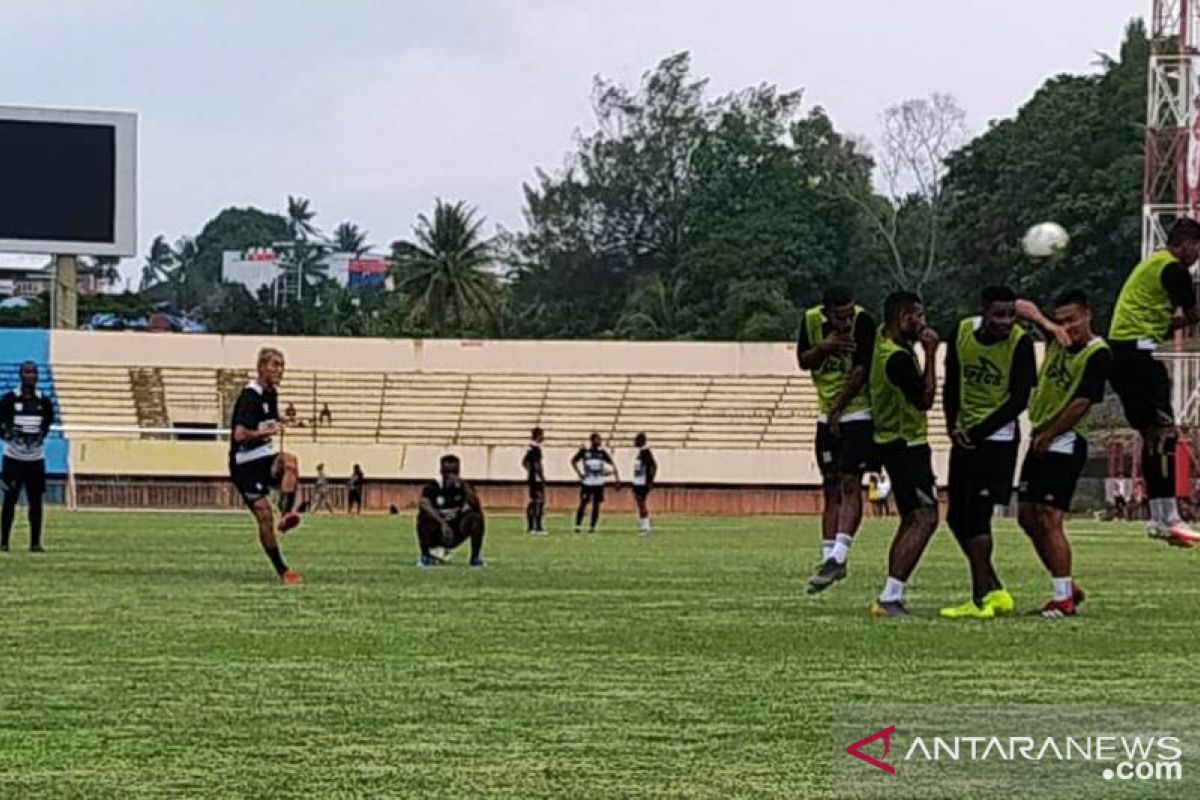 Persipura latihan umpan silang jelang lawan PSS Sleman