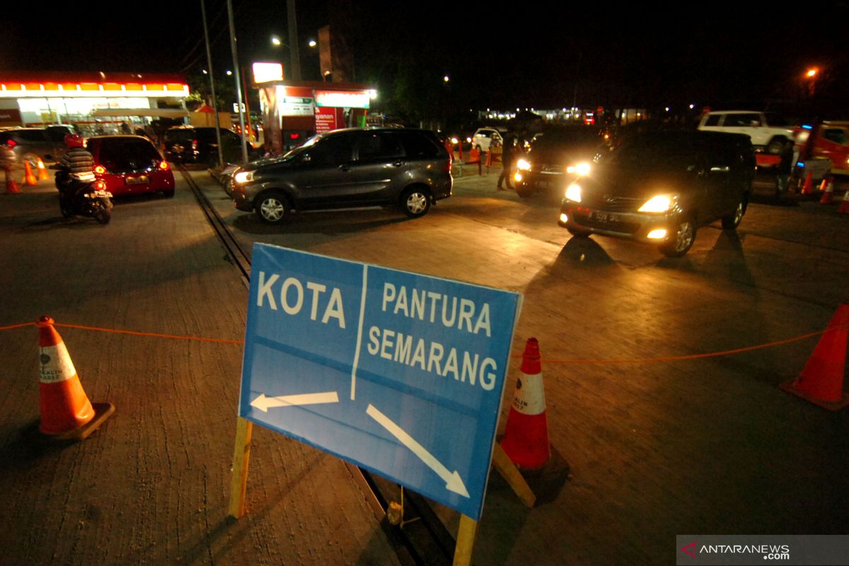 Ada apa tengah malam Jonan tinjau SPBU jalur arus balik