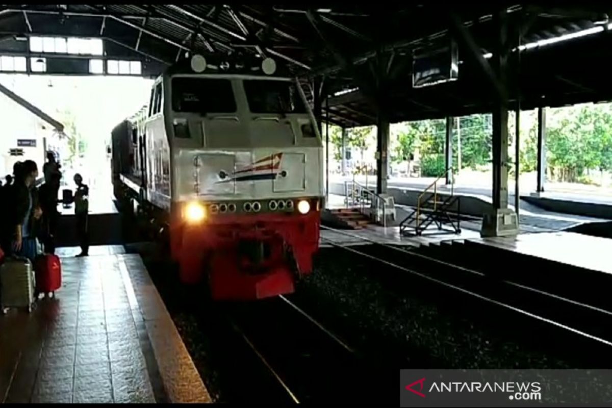 Jumlah penumpang kereta di Stasiun Pekalongan naik 45 persen